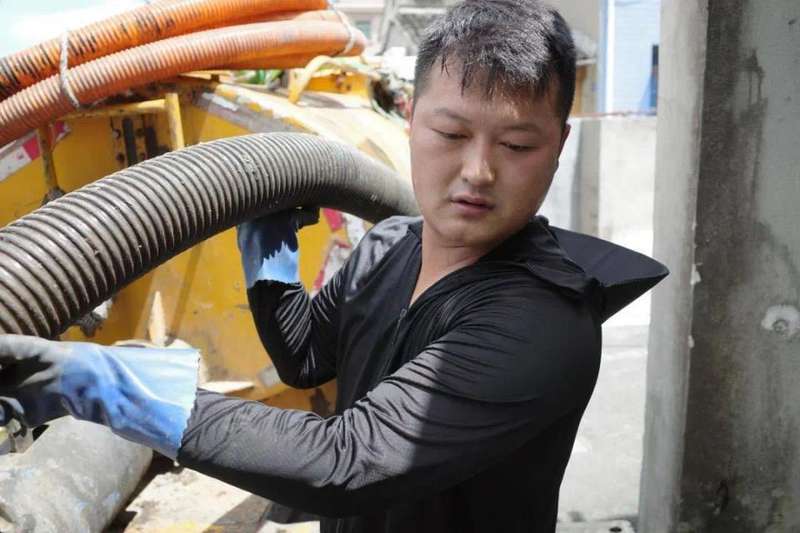 职业偏见与自我认同:如何重构社会评价体系下的幸福感? 情感心理