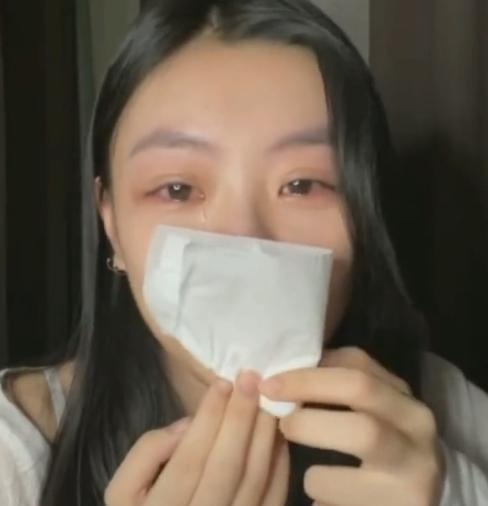 那个在舞台上发光的女孩,为什么选择离开? 情感心理