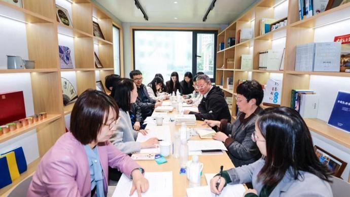 制度创新视角下的高校廉洁教育新范式：「纪委+马院」联组备课模式深度解析